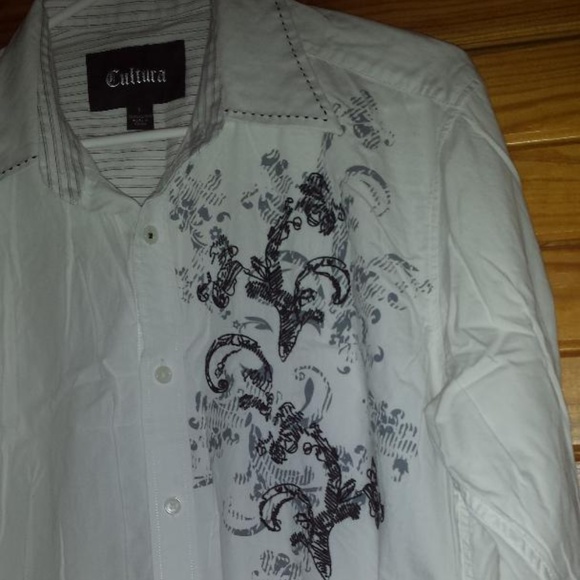 men large white button up black stitched design